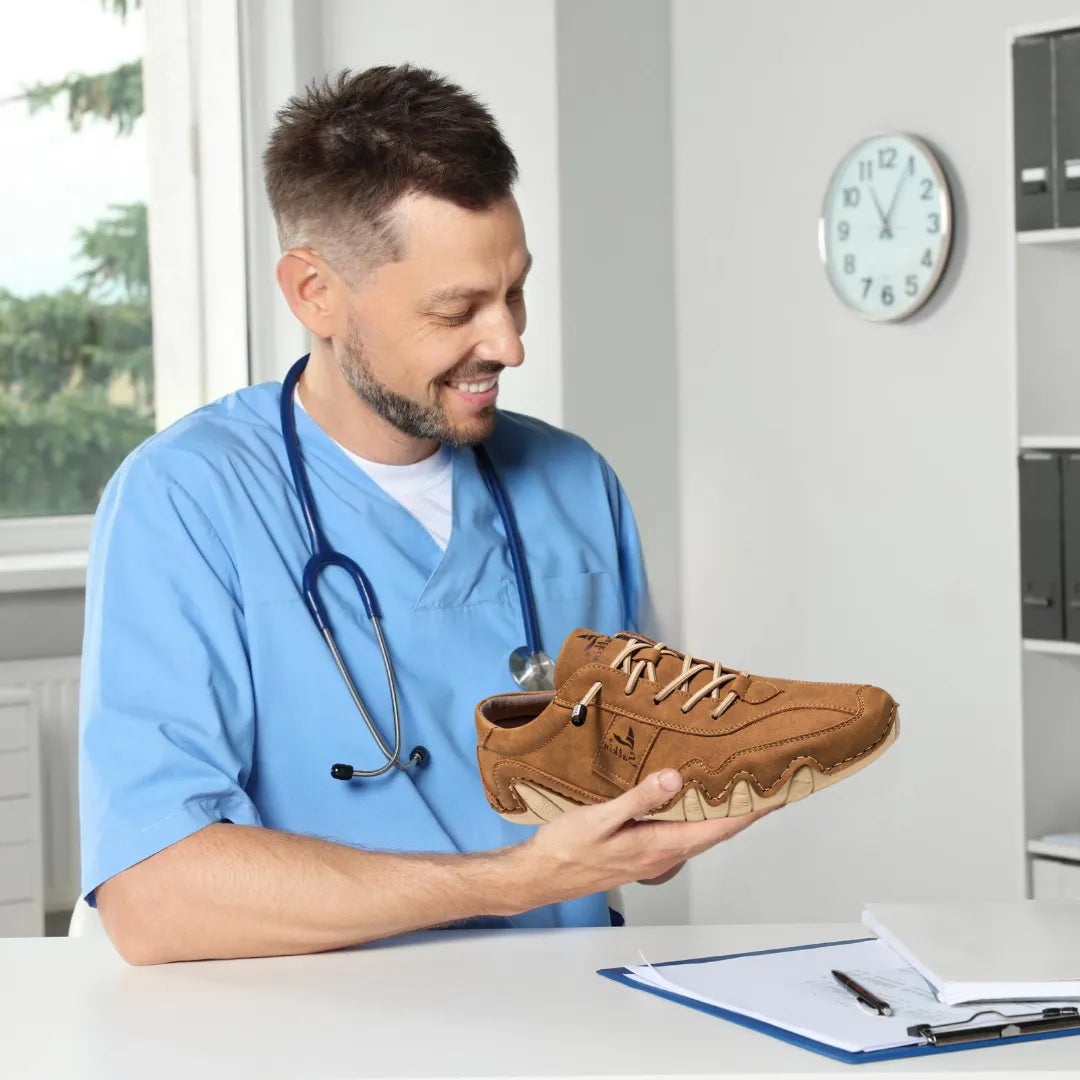 OrthoActive – wasserdichte Leder-Barfußschuhe