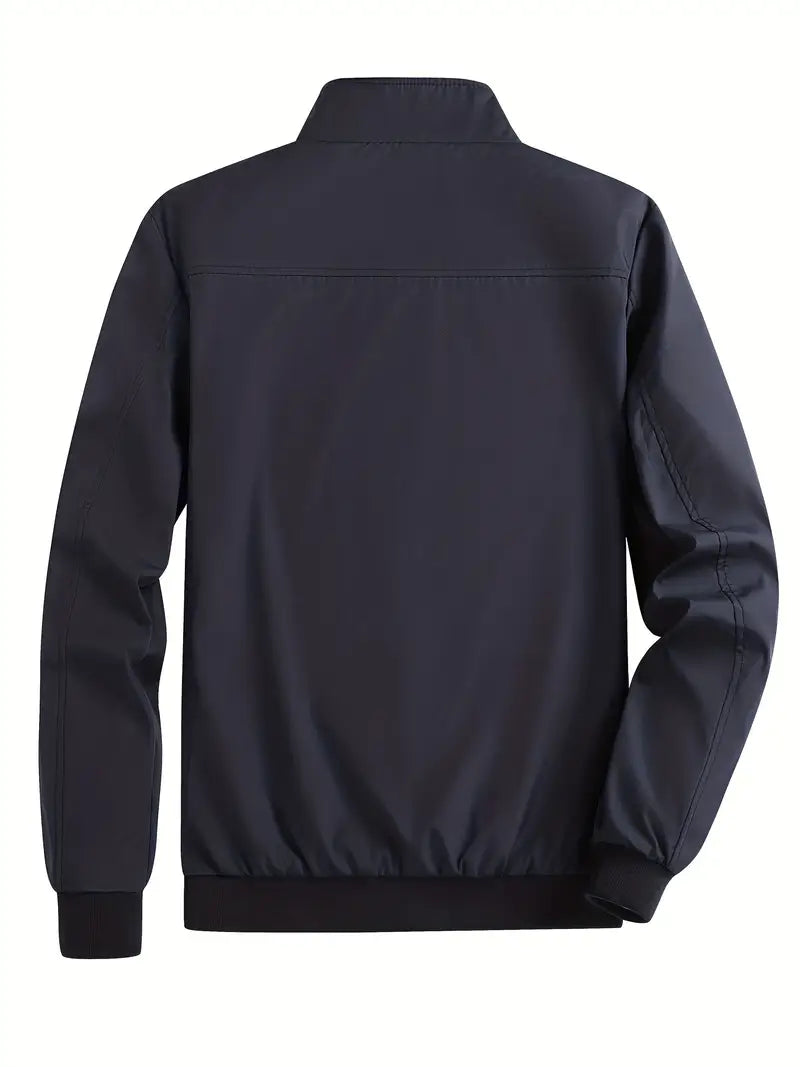 LEICHTE ANTIWINDJACKE MIT STEHKRAGEN